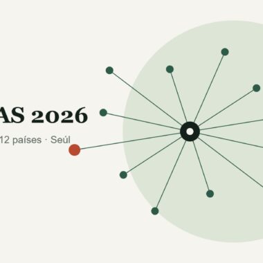 Ilustración de una red de doce nodos conectados a un punto central, junto al texto GCORAS 2026.