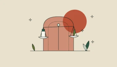 Ilustración de una balanza con un frasco de cosmético ante un arco de puerta sobre fondo arena.
