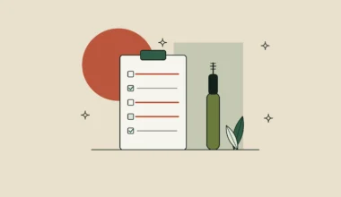 Ilustración de una lista con renglones tachados junto a un sérum de pestañas y hojas, sobre fondo arena